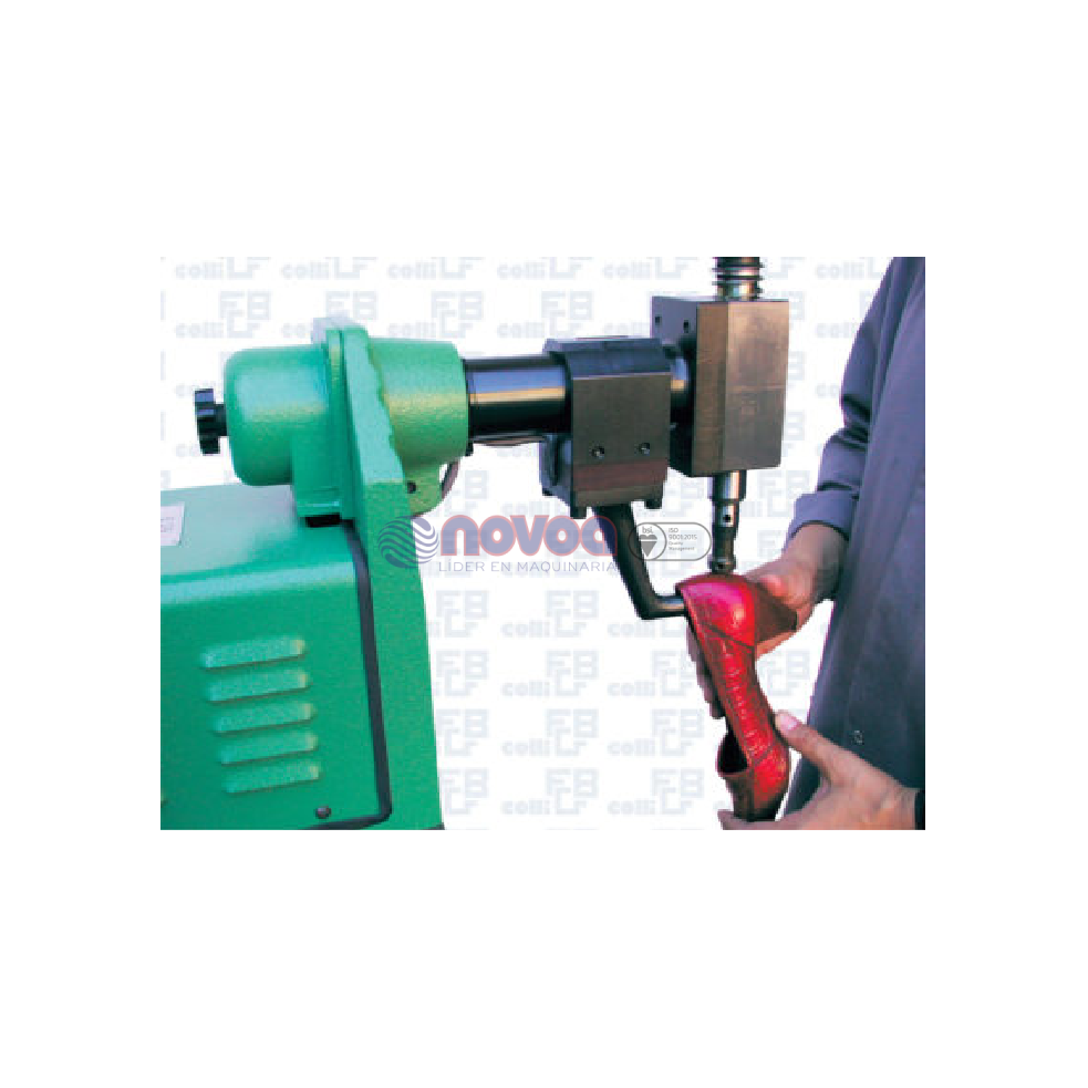 Colli Mod BS3. Máquina de asentar corte con columna.