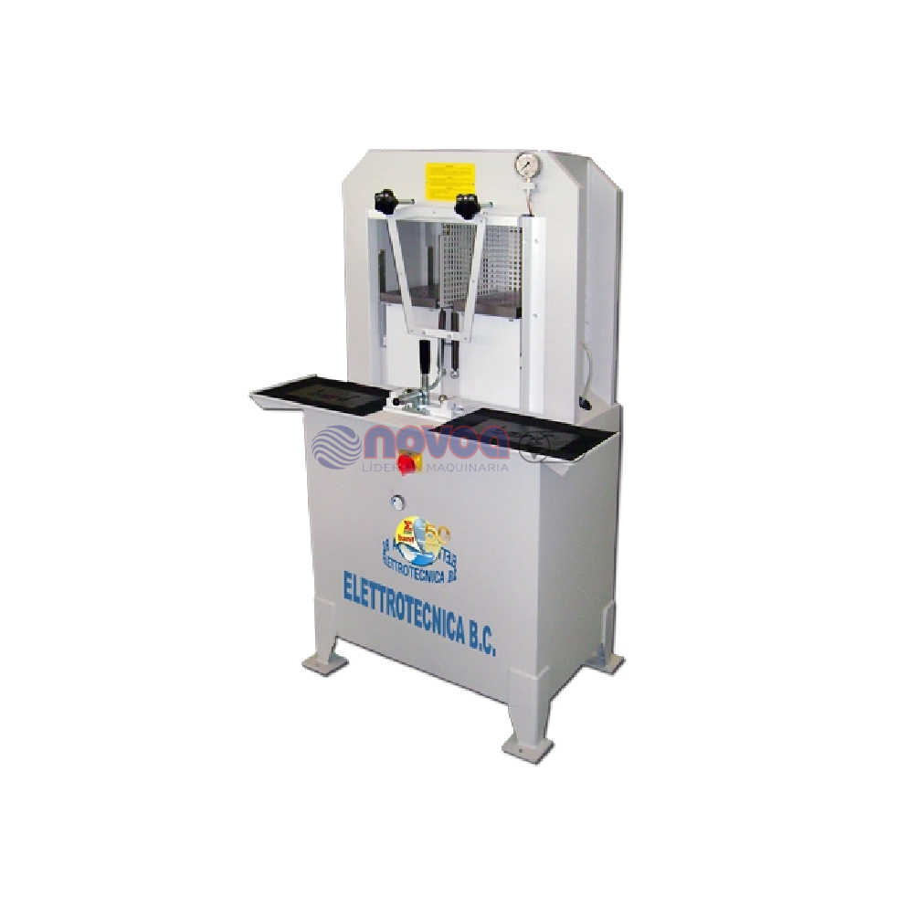 ELETTROTECNICA BC P64S. Máquina para conformar planta hidráulica. 