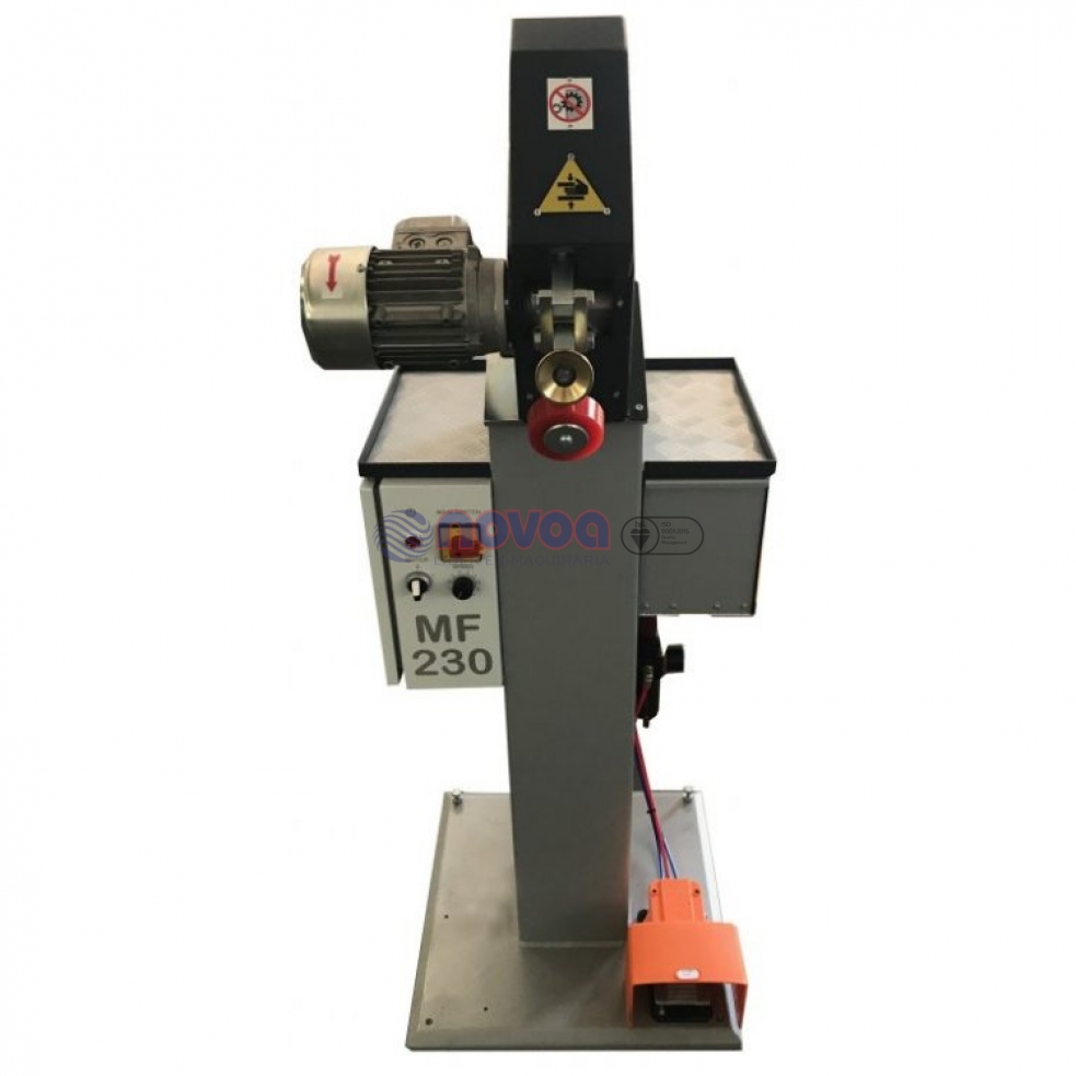 Fioretto MF230. Máquina de costear.