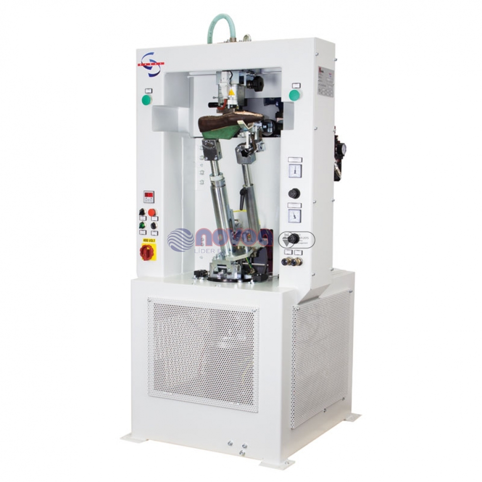SABAL ESA/C. Máquina para rebatir talón.