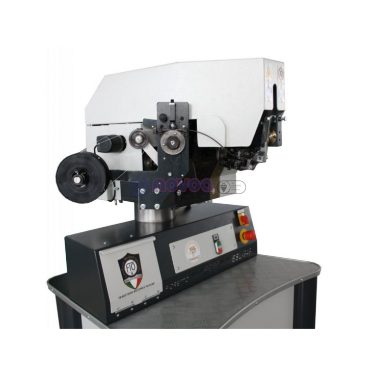 Fioretto ESL 949 Máquina de grapar montado con alambre.